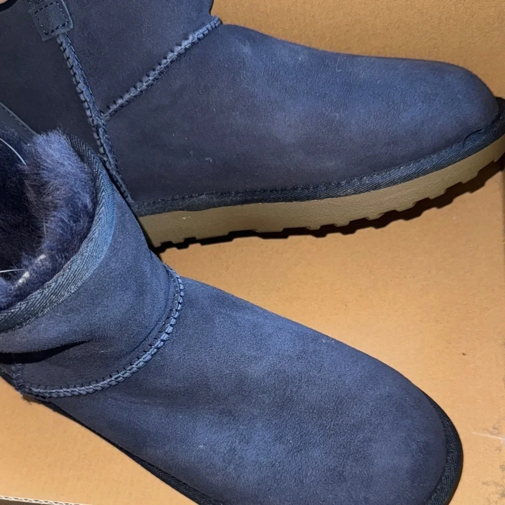 Kirkland Signature Navy Shearling Boots